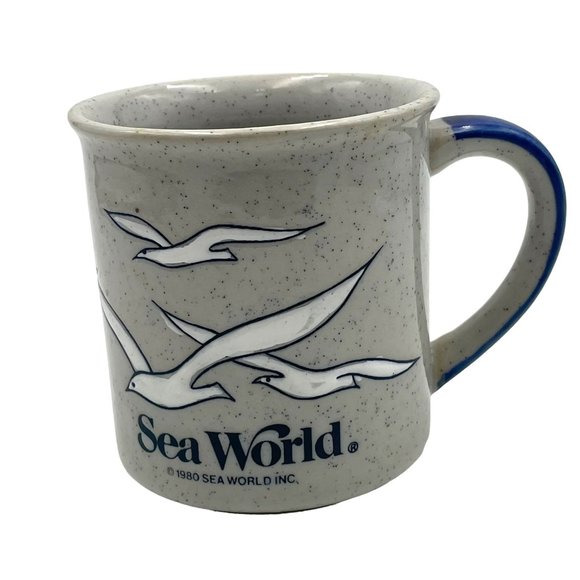 Seaworld | Kitchen | Vintage Sea World Embossed Speckled Seagulls ...